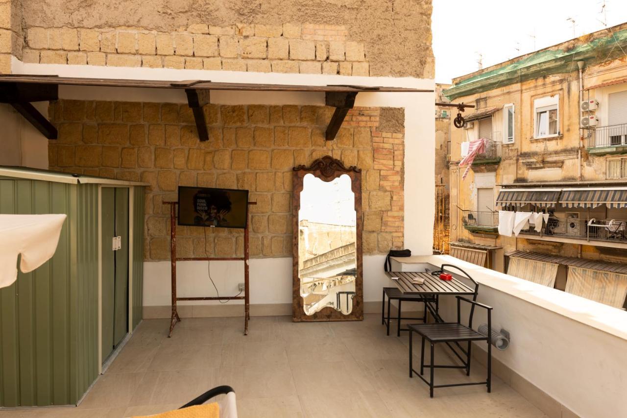 Colonna Home And Terrace نابولي المظهر الخارجي الصورة